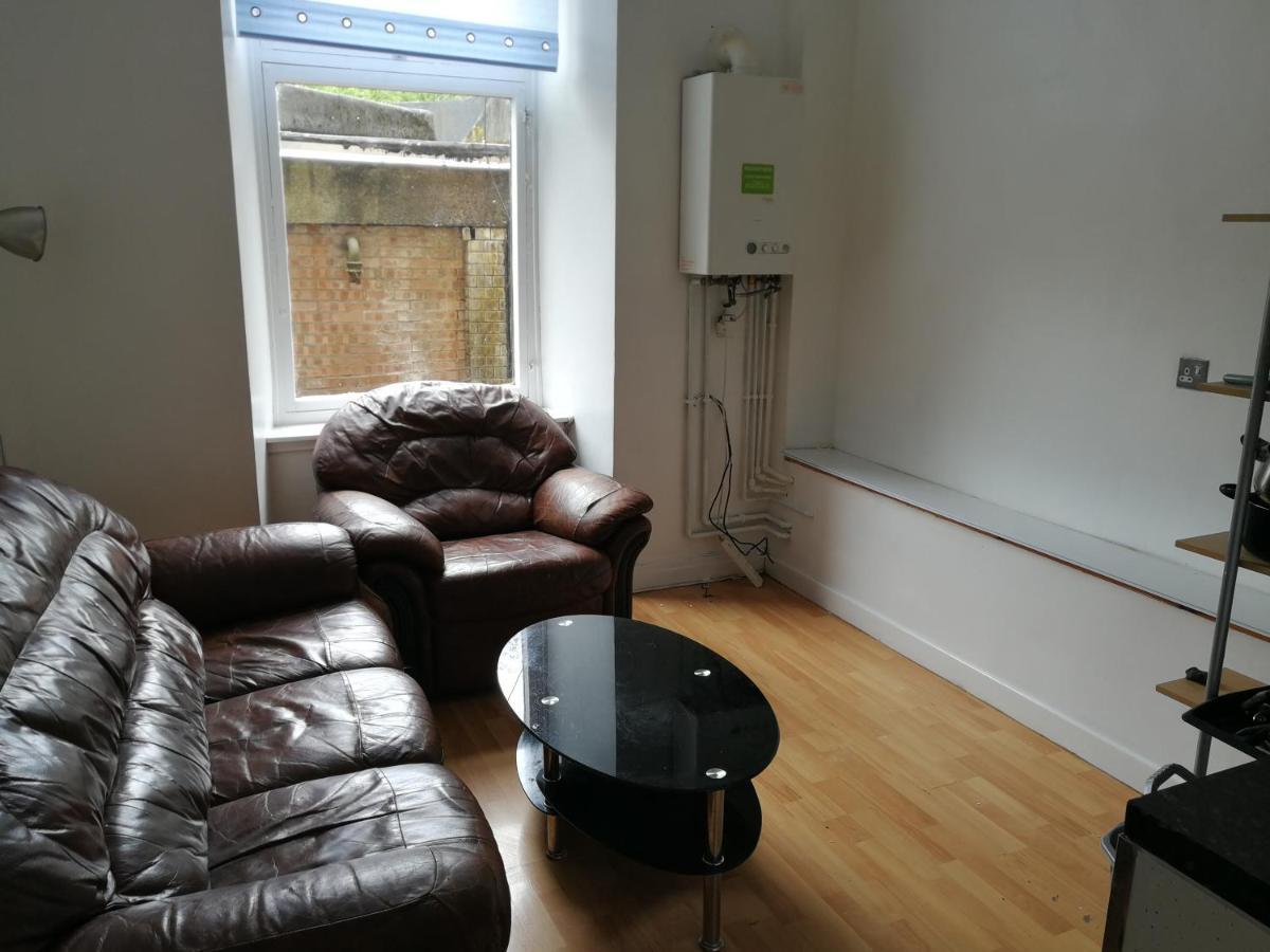 Budget Double Bedroom Near Glasgow City Centre And West End Exteriör bild